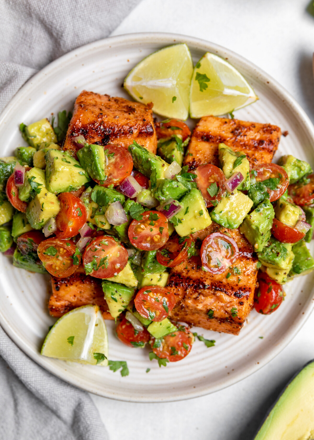 Grilled salmon with Avocado Salsa