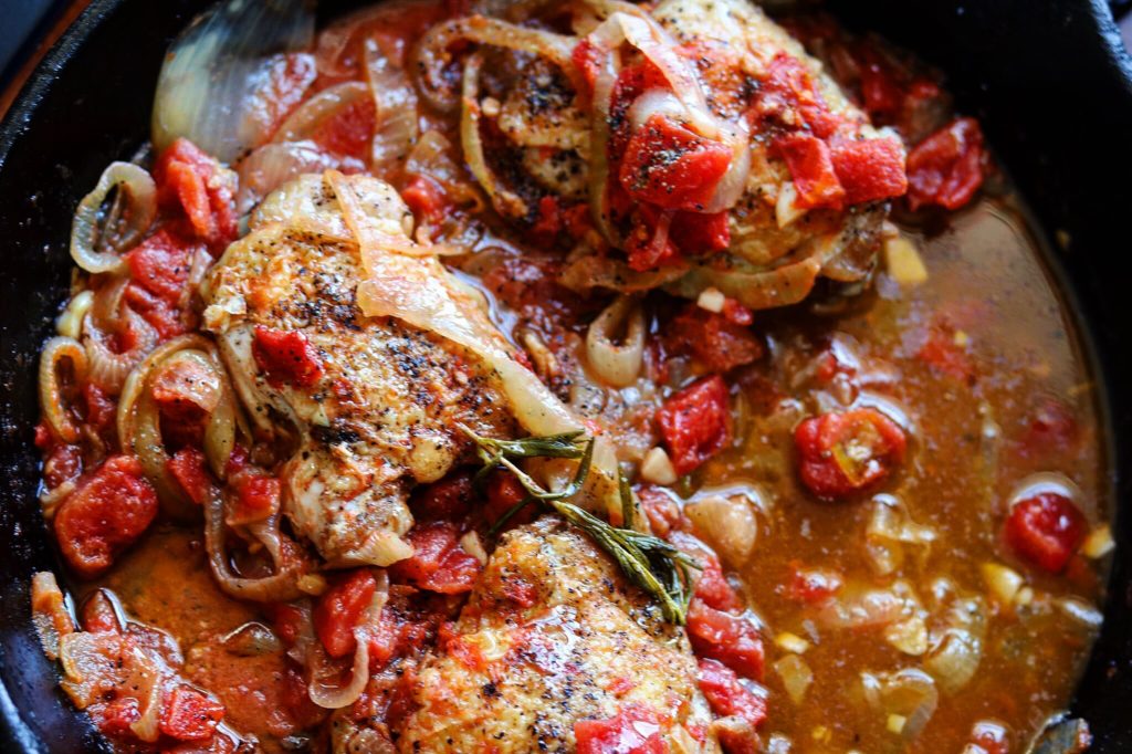 Tomato Braised Chicken Thighs
